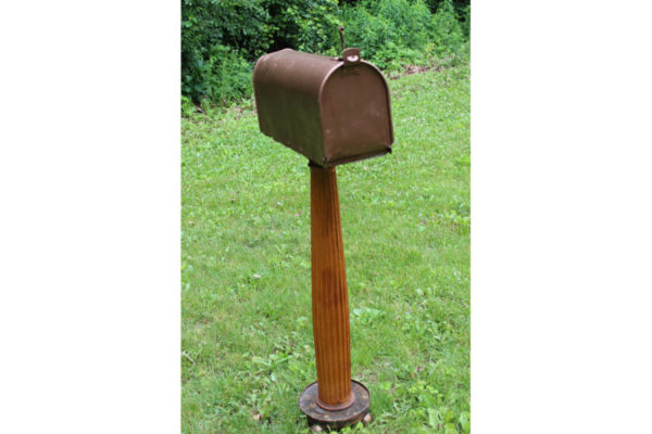Bronze Standing Mailbox