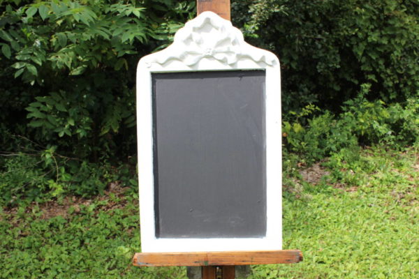 F51: White Ribbon Chalkboard