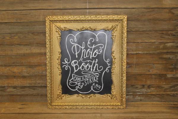 F30: Intricate Gold: Photo Booth Sign