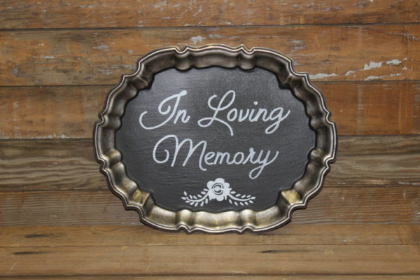 F98 Fluted Platter: In Loving Memory Sign