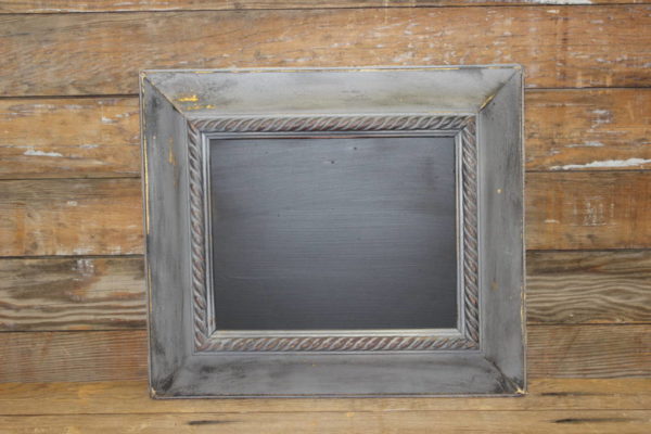 F197 Thick Gray Trimmed Chalkboard