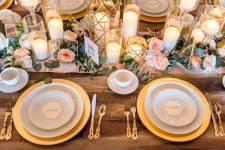 Modern Gold Tablescape