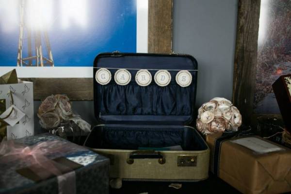 Suitcase & Doily Cards