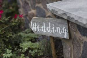 Wedding Directional Stakes