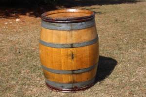 Saury Willow Strapped Wine Barrel