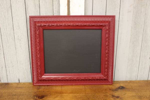 F52: Red Wine Chalkboard