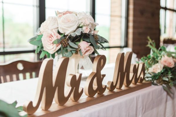 Gold Mr & Mrs Head Table
