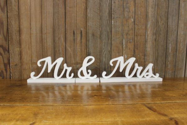 White Mr & Mrs 3-Piece Set